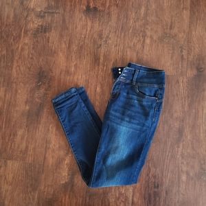 Dark wash skinny jeans